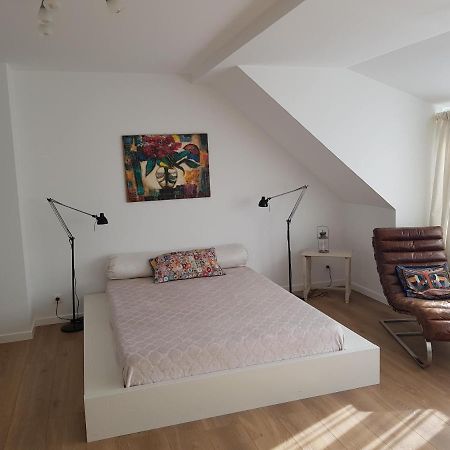 מלון בריסל Maison Des Fleurs מראה חיצוני תמונה